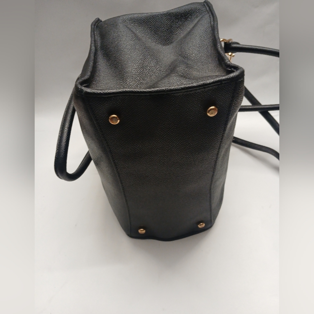Coach Elegant Black Leather Crossbody  Bag - Picture 4 of 16